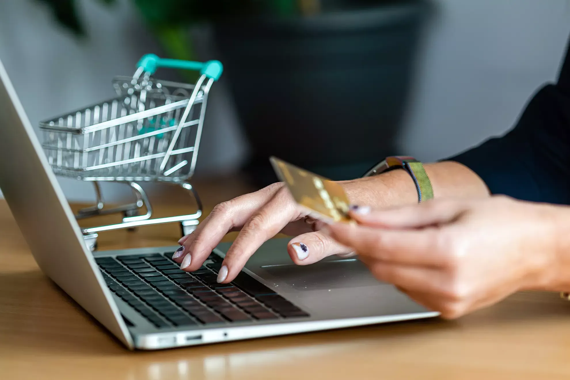 WooCommerce Pros and Cons: An Honest Look